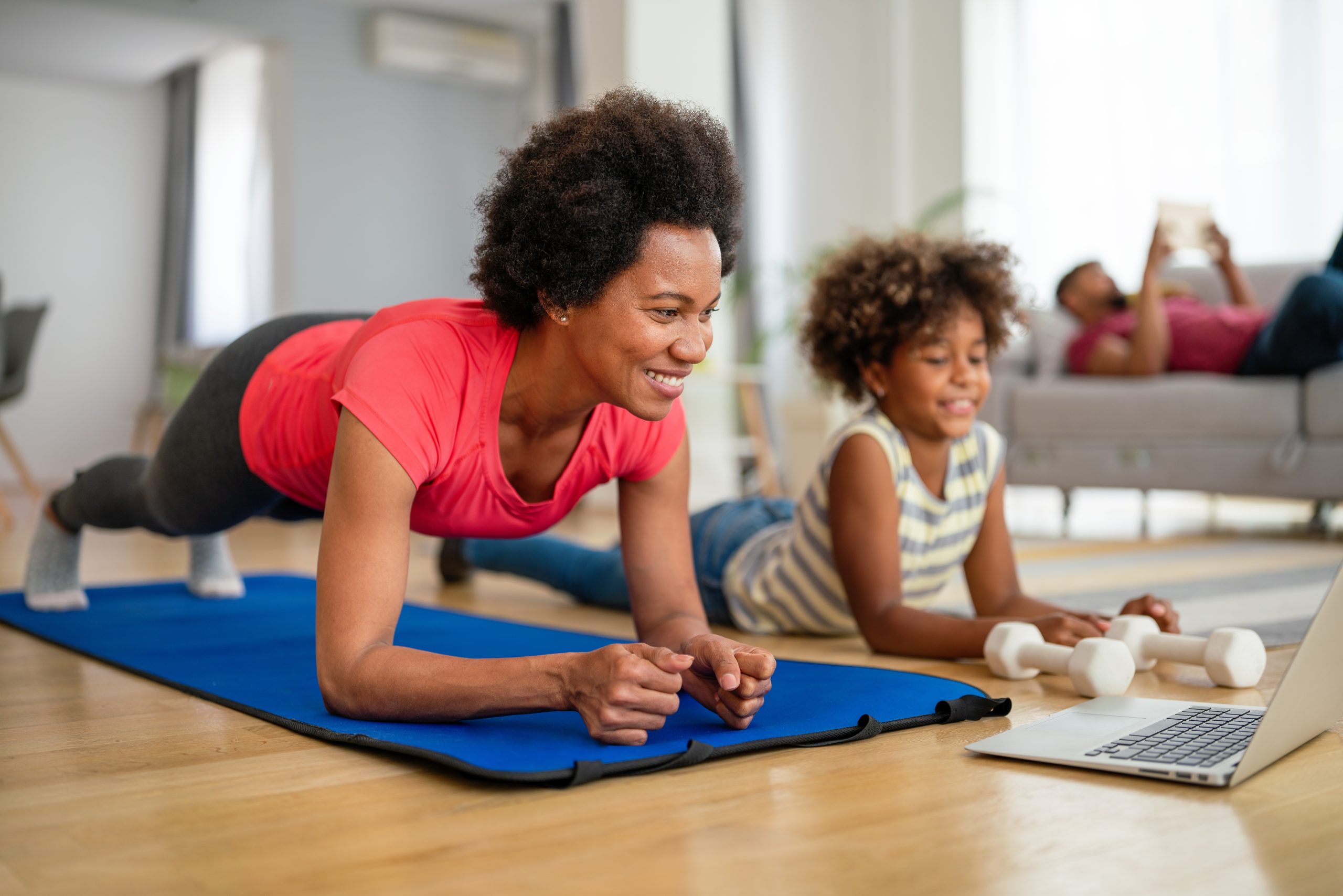 AM-article-When Teens Worry About Their Body How Parents Can Help - body image